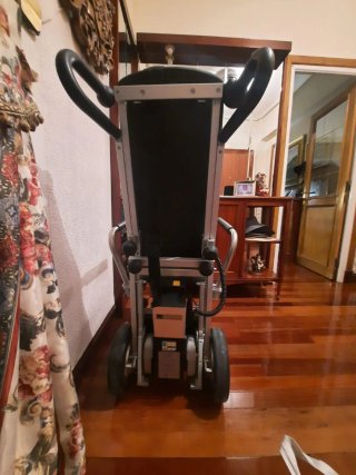 Salvaescaleras con motor
