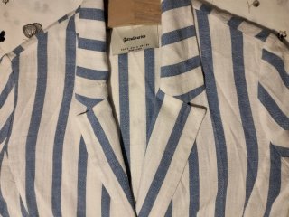 Americana rayas blanca y azul Stradivarius