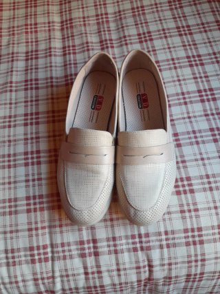 Zapatos beige primavera-verano