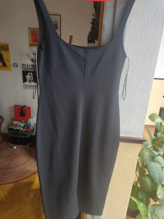 Vestido negro tirantes ejecutivo