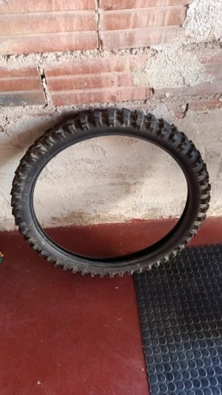 Neumáticos 4.10 - 18 y 80/100 - 21