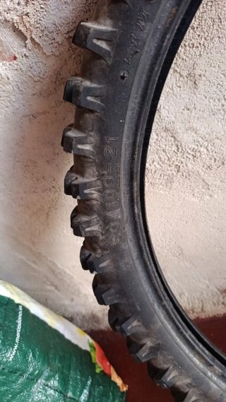 Neumáticos 4.10 - 18 y 80/100 - 21