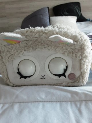 Bolso infantil con ojos que habla
