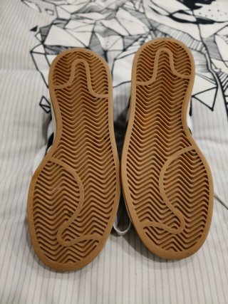 Adidas Bambas Negras y Blancas