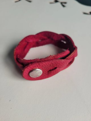 Pulsera de cuero trenzado