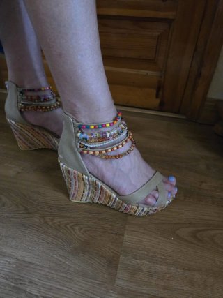 Sandalias cuña T.37 beige y multicolor