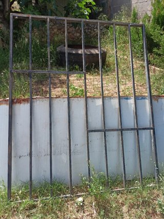 Reja de hierro forjado