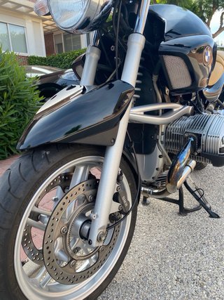 BMW R850R Negra