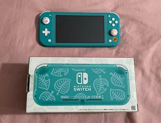 Nintendo Switch Lite con accessori