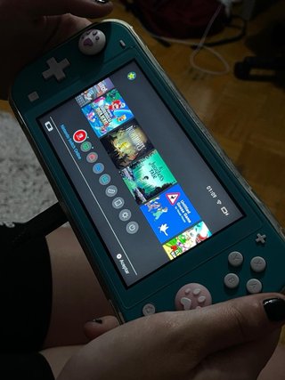 Nintendo Switch Lite con accessori