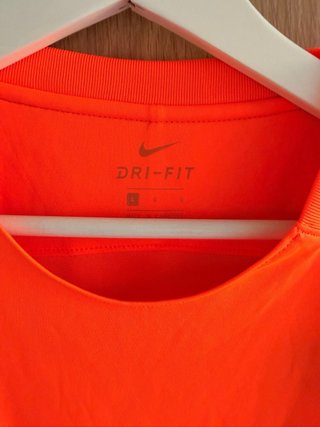 Camiseta Nike Manga Larga Naranja