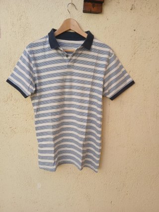 Polo rayas azul marino y blanco