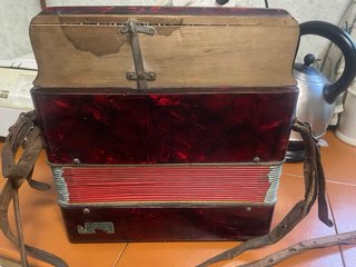 Acordeón Hohner Club III B Rojo