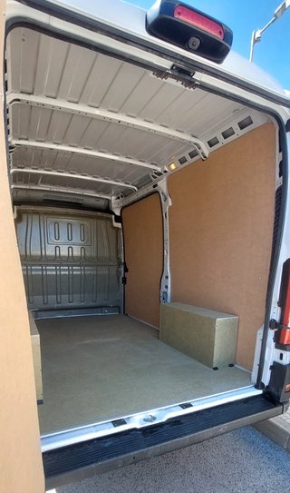 Opel Movano Furgon L2H2 2024
