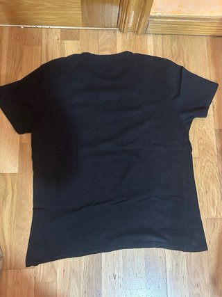 Camiseta negra basica