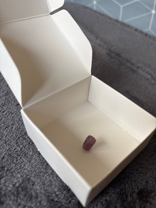 Rubí mineral natural
