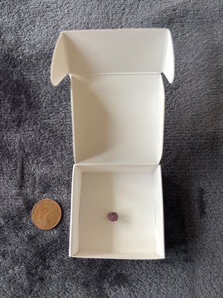 Rubí mineral natural