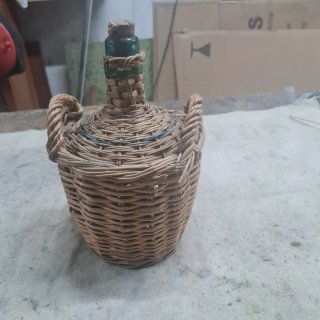 Damajuana pequeña mimbre y cristal