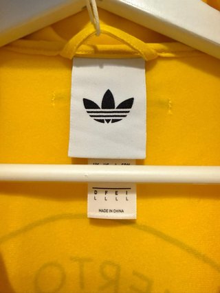 Sudadera Adidas x Bad Bunny Barcelona Amarilla