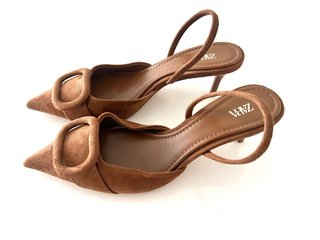 Zapatos Zara Tacon Talla 35