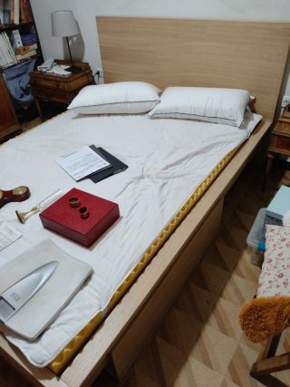 Cama doble con 2 cajones
