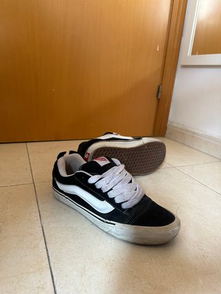 Vans Knu Skool Clásicas Negras Talla 43