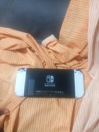 Nintendo Switch Bianca