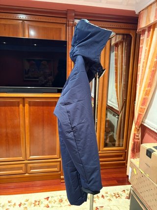 Parka Azul Talla XL con Capucha Desmontable