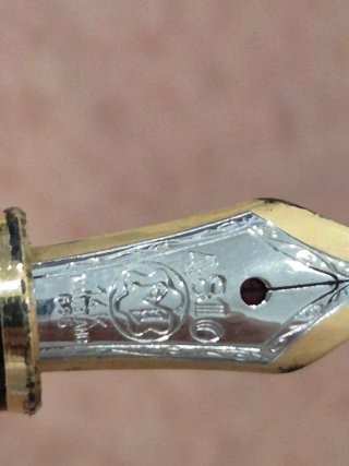 Montblanc Meisterstück Pluma Oro 14K