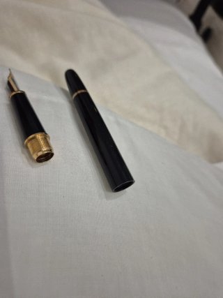 Montblanc Meisterstück Pluma Oro 14K