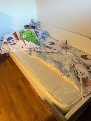 Cama nido blanca con 2 colchones