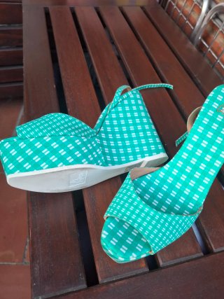 Zapatos Castaner mujer amarillos
