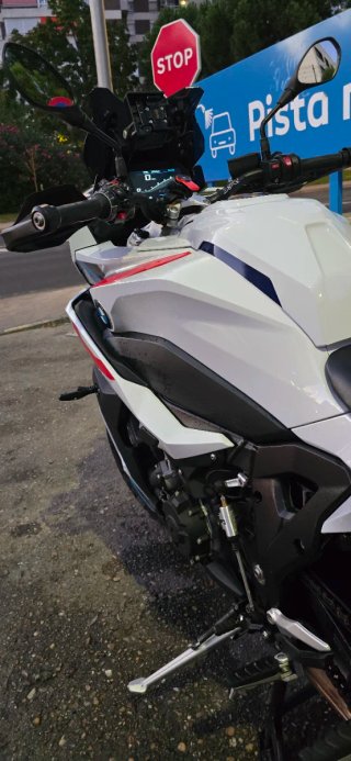 BMW S1000XR 2023 Acabado M Blanca