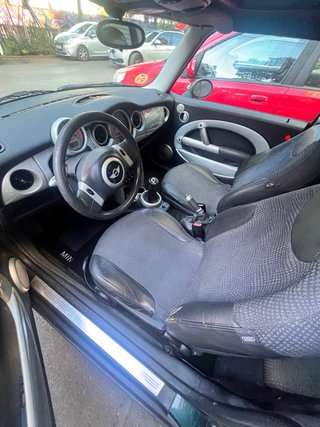 MINI Cooper 2001
