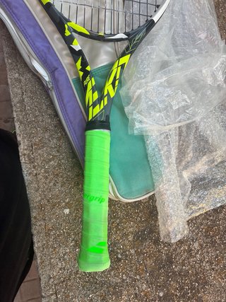 Babolat Pure Aero 100 Grip 2