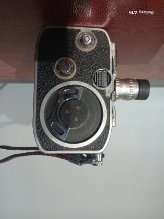 Cinepresa vintage B8
