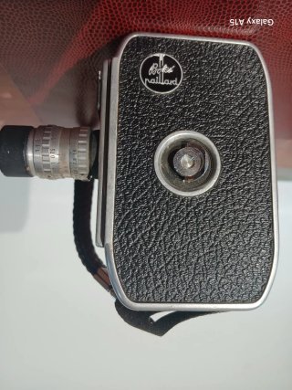 Cinepresa vintage B8