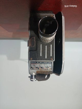 Cinepresa vintage B8