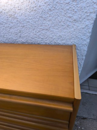 Cómoda de madera con 6 cajones