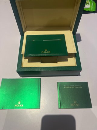 Caja Rolex Daytona.