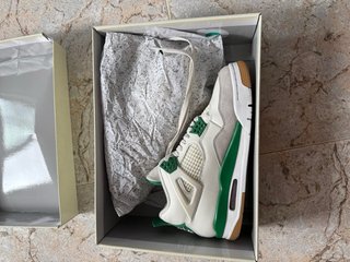 Jordan 4 retro SB
