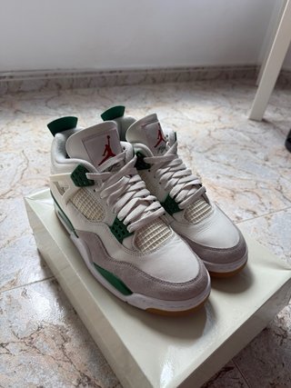 Jordan 4 retro SB
