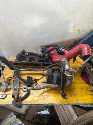 Tubos de engrase y soporte K04