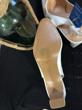 Sandalias Slingback Blancas Talla 38