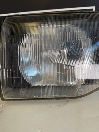Focos Mitsubishi Montero V20