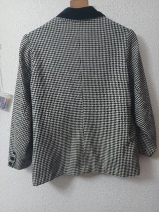 Chaqueta negra y blanca talla 46