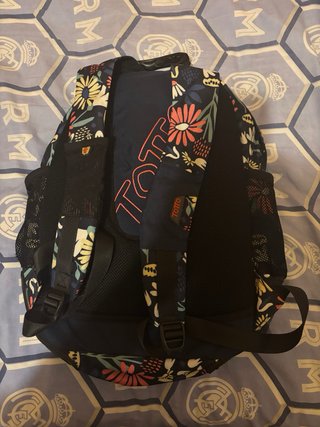 Conjunto Mochila y Estuchero Escolar TOTTO