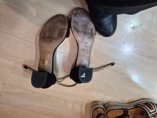 Sandalias negras con perlas Talla 41