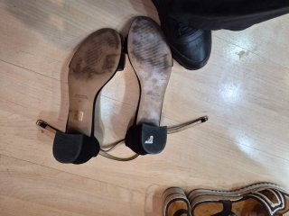 Sandalias negras con perlas Talla 41