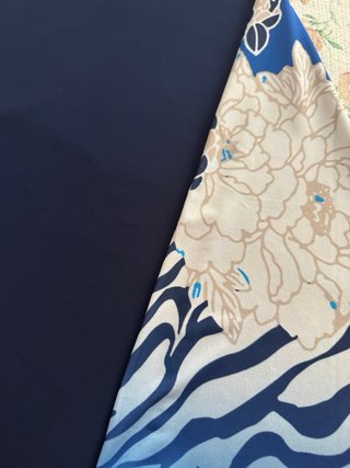 Maglia donna fantasia blu e bianca